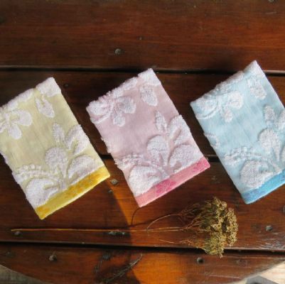 扶桑花紗布提花方巾